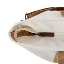 Load image into Gallery viewer, LL Bean Nor&#39;Easter Tote Bag
